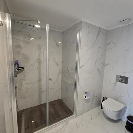 Grand Sapphire Luxury Two Bedroom * Trikomo