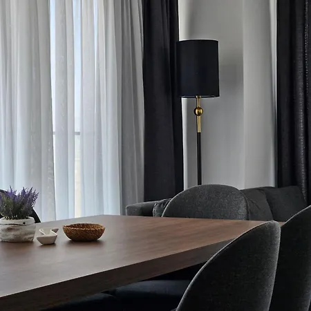 Grand Sapphire Luxury Two Bedroom *