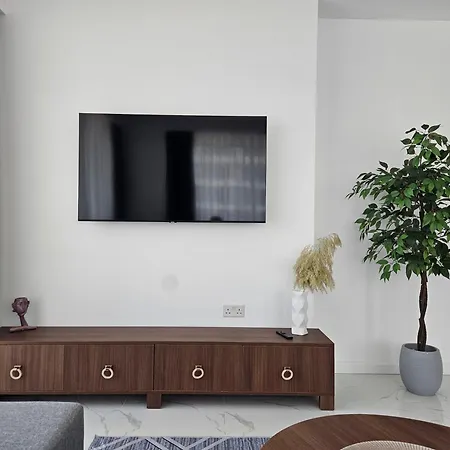 Grand Sapphire Luxury Two Bedroom Trikomo