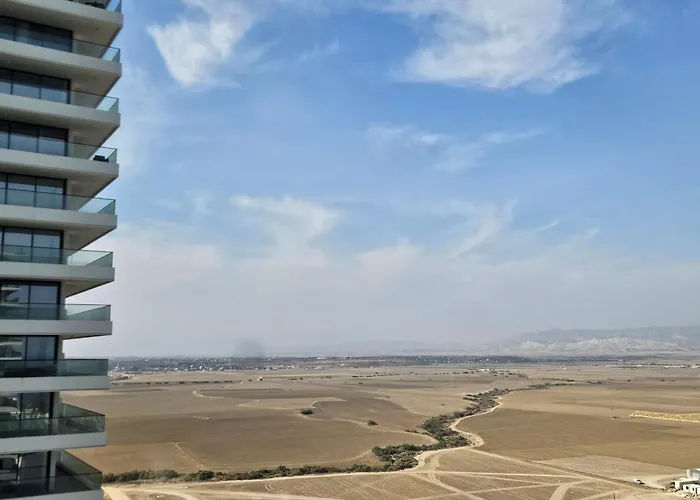 Grand Sapphire Luxury Two Bedroom * Trikomo