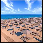 Grand Sapphire Luxury Two Bedroom * Trikomo