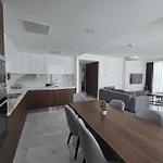 Grand Sapphire Luxury Two Bedroom *