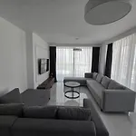 Grand Sapphire Luxury Two Bedroom Apartment