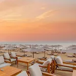Grand Sapphire Luxury Two Bedroom Apartment *