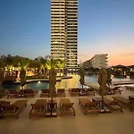 Apartment Grand Sapphire Luxury Two Bedroom *