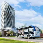Grand Sapphire Luxury Two Bedroom * Trikomo