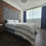 Grand Sapphire Luxury Two Bedroom Apartment Trikomo