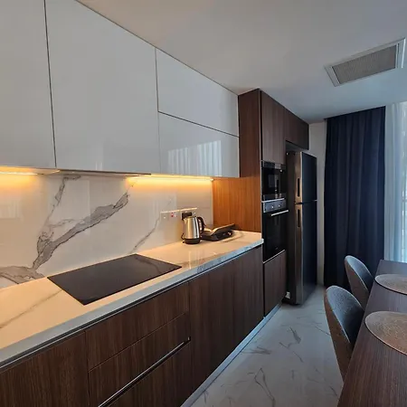 Grand Sapphire Luxury Two Bedroom Apartment