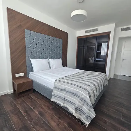 Apartamento Grand Sapphire Luxury Two Bedroom Trikomo