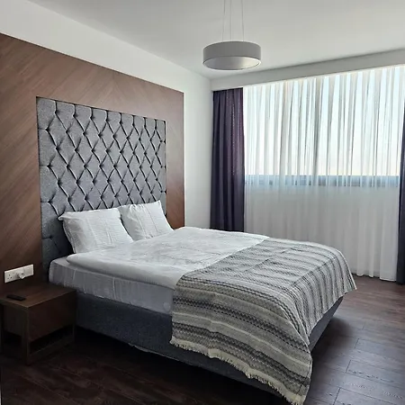 Grand Sapphire Luxury Two Bedroom *