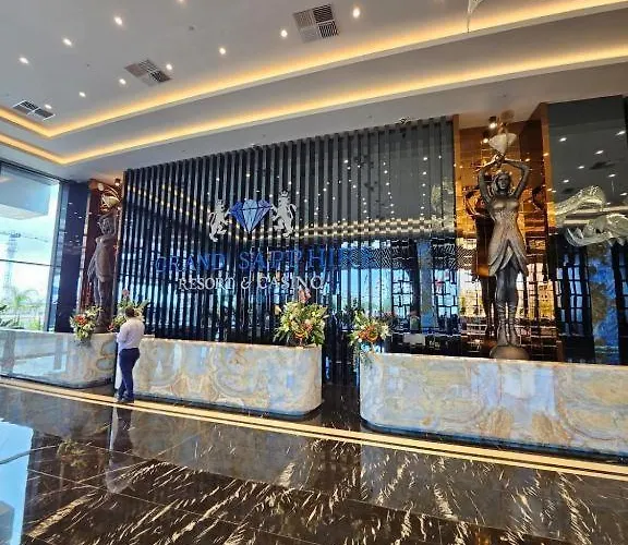 Grand Sapphire Luxury Two Bedroom דירה *